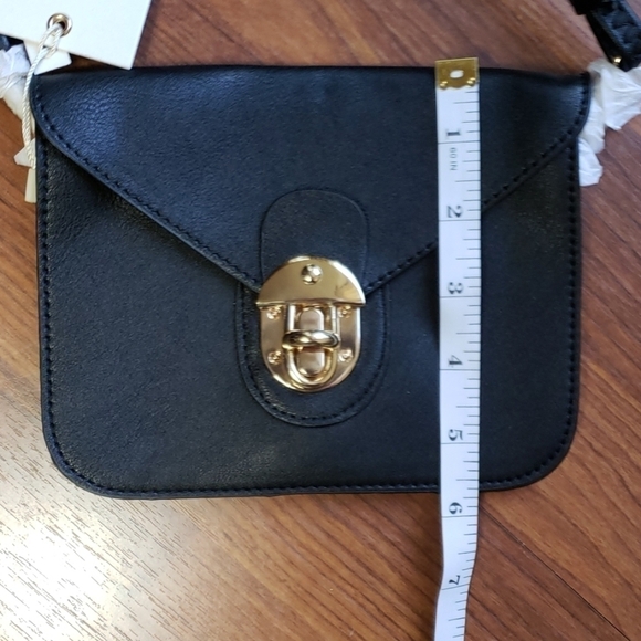 Isabelle Black Vegan Crossbody NWT - Picture 5 of 7